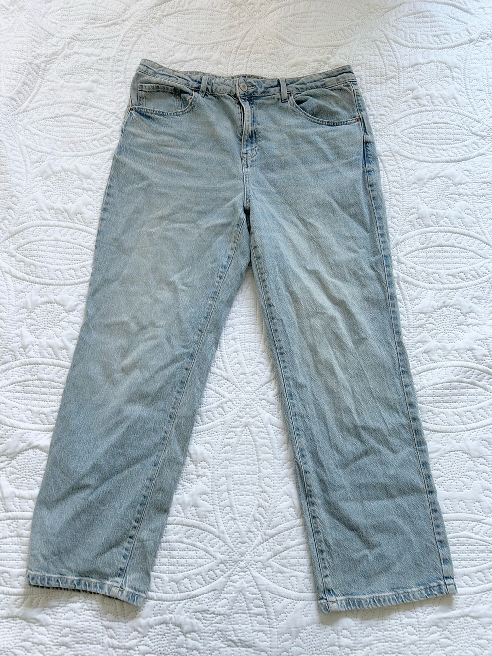 RW&CO. Light Wash Denim Jeans Straight Leg Classic Blue Jeans
